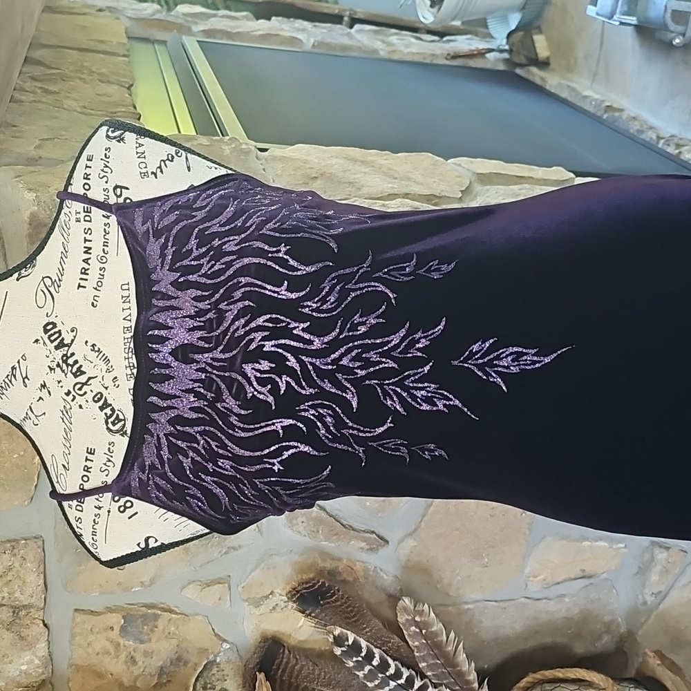 VINTAGE VELVET MIDNIGHT PURPLE FLAME DRESS - Picture 2 of 12